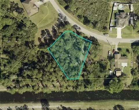 904 Kanuga Pl, Lehigh Acres, FL 33974