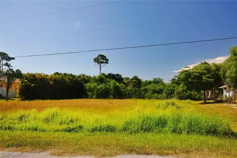7704 Grande Pine Rd, Bokeelia, FL 33922