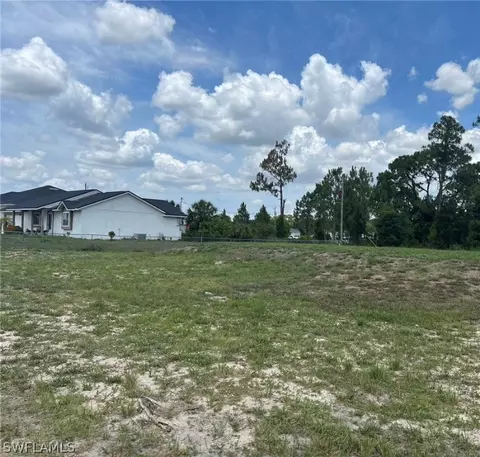 2202 Bunker Rd, Lehigh Acres, FL 33973