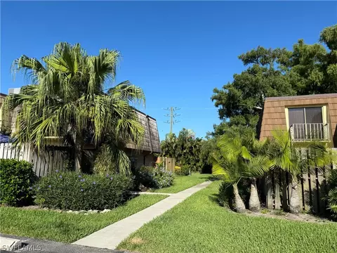 507 Park Meadows Dr #1, Fort Myers, FL 33907