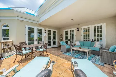399 4th St S, Naples, FL 34102 photo 12