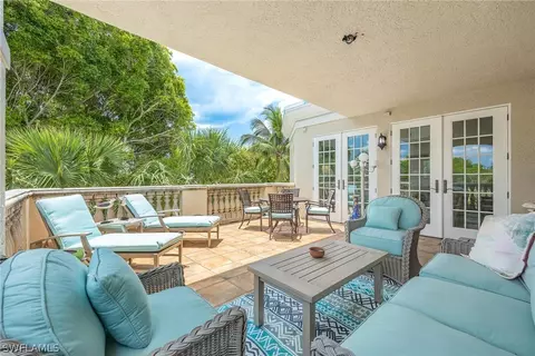 399 4th St S, Naples, FL 34102 photo 15