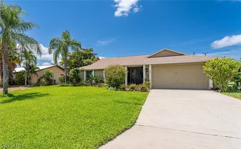 1004 SE 26th Ter, Cape Coral, FL 33904