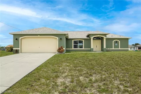601 NW Douglas Pkwy, Cape Coral, FL 33993