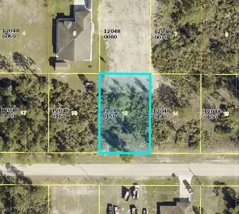 1071 Barnett St E, Lehigh Acres, FL 33974