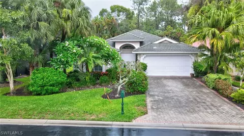 7929 Leicester Dr, Naples, FL 34104