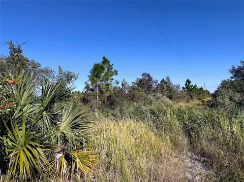 Siesta Ave, Labelle, FL 33935