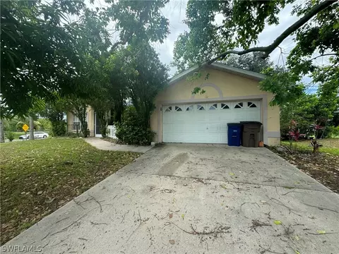 407 Norman Ave, Lehigh Acres, FL 33971