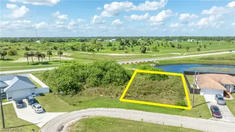 7031 Berwick Cir, Labelle, FL 33935