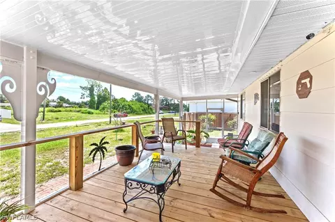 3027 35th St SW, Lehigh Acres, FL 33976