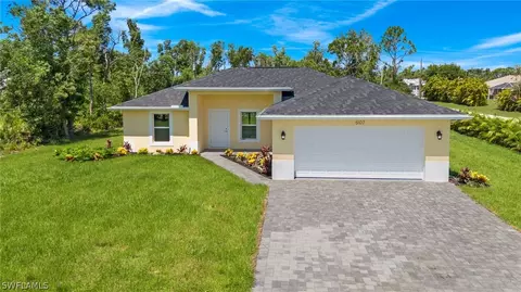 5107 Fairbanks Dr, Saint James City, FL 33956