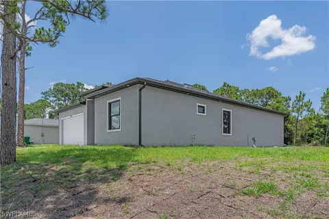 6525 Forest Cir, Labelle, FL 33935 photo 5