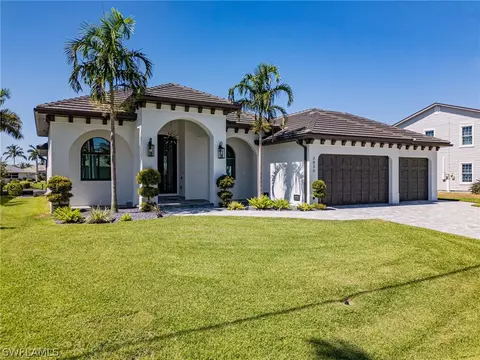 2836 SW 36th Ter, Cape Coral, FL 33914