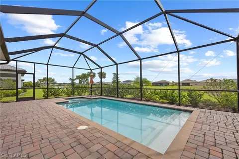 3708 E Hampton Cir, Alva, FL 33920 photo 3