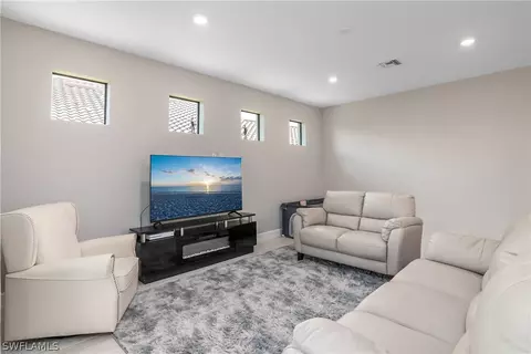 19601 Utopia Ln, Estero, FL 33928 photo 9