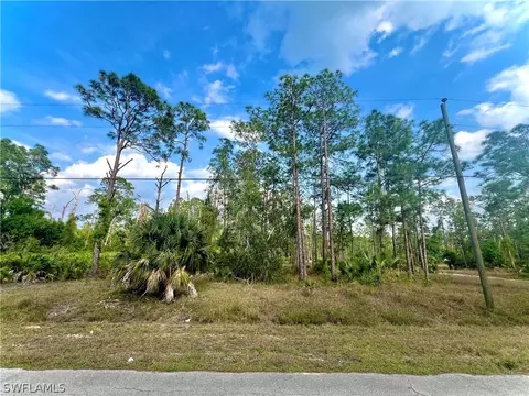19 Wellington Ave, Lehigh Acres, FL 33936
