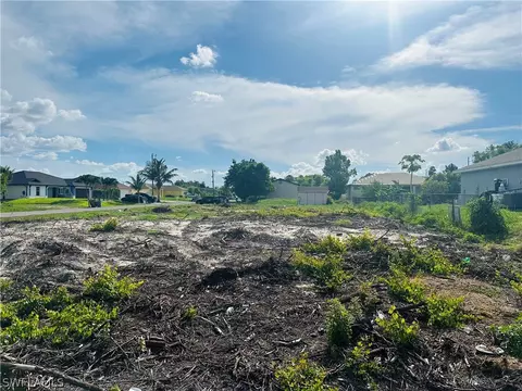 58 Xelda Ave S, Lehigh Acres, FL 33976