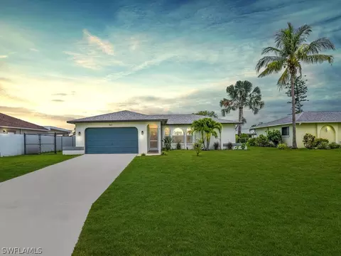 1621 SE 6th Ln, Cape Coral, FL 33990