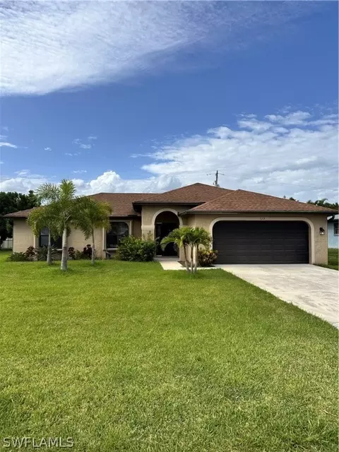529 SE 4th St, Cape Coral, FL 33990