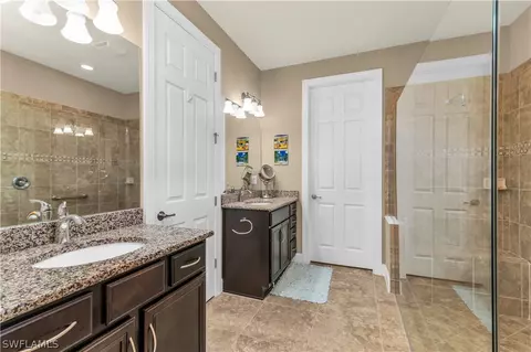 20292 Black Tree Ln, Estero, FL 33928 photo 9