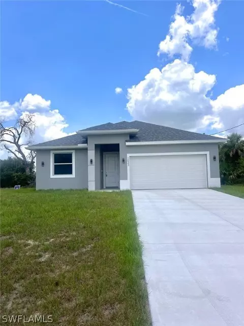 1033 Bowie Ln, Labelle, FL 33935