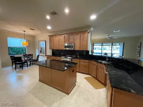 3809 Ruby Way, Naples, FL 34114 photo 2