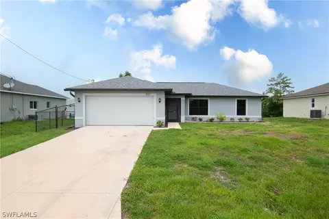 4137 NE 20th Ct, Cape Coral, FL 33909