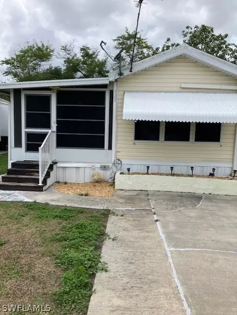 327 Holiday Blvd, Clewiston, FL 33440