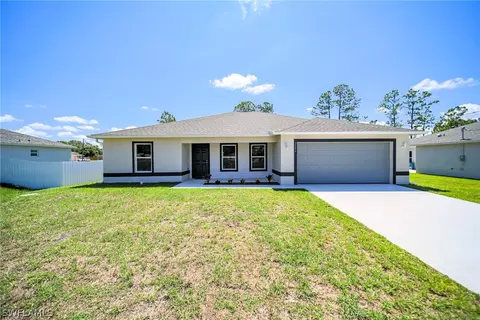 2006 Welby Ln, Lehigh Acres, FL 33972