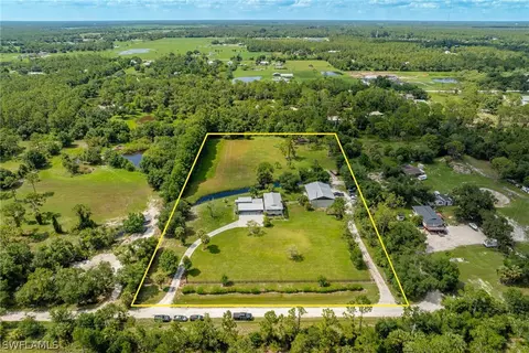 8251 Rich Rd, North Fort Myers, FL 33917