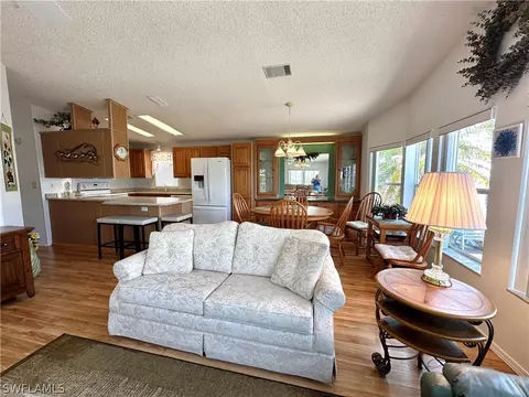 4731 Split Log Ln W, Estero, FL 33928 photo 10
