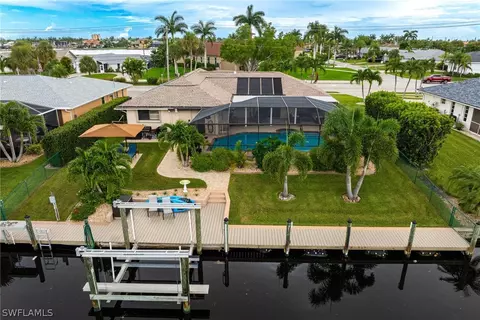 5207 Pelican Blvd, Cape Coral, FL 33914