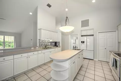 35 Heritage Way, Naples, FL 34110 photo 16