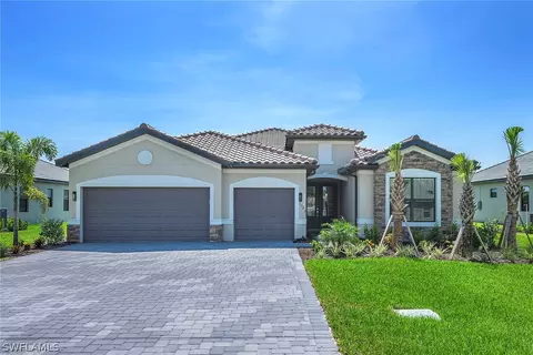 1323 SE 10th Ave, Cape Coral, FL 33990