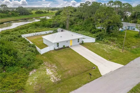 7085 Brazil Cir, Labelle, FL 33935