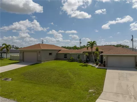11 NW 13th Pl, Cape Coral, FL 33993