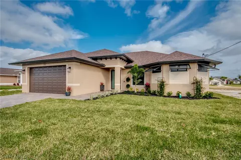 3513 NW 9th St, Cape Coral, FL 33993