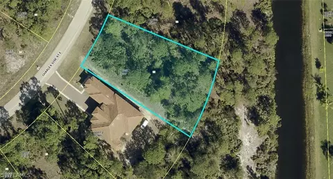 652 Charles Sise St, Lehigh Acres, FL 33974