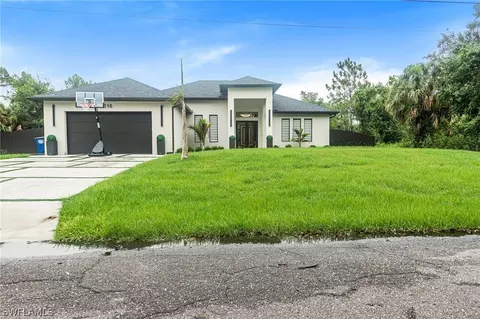 616 Desoto Ave, Lehigh Acres, FL 33972