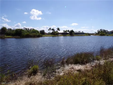 201 Redwood Rd, Rotonda West, FL 33947