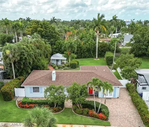 1216 Donna Dr, Fort Myers, FL 33919
