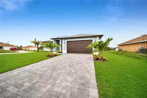 400 NW 7th Ter, Cape Coral, FL 33993