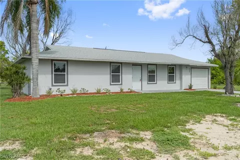 2100 NE 14th Pl, Cape Coral, FL 33909