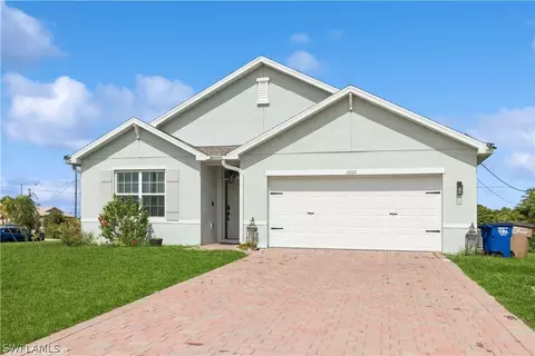 1005 Albany Ave, Lehigh Acres, FL 33971