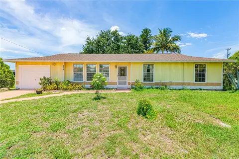 2212 NE 9th Ave, Cape Coral, FL 33909