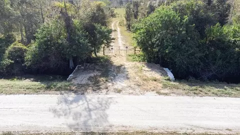 1685 A Rd, Labelle, FL 33935 photo 15
