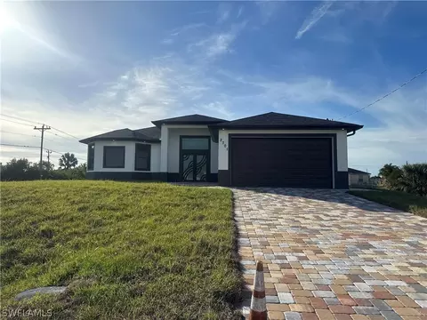 3313 16th St SW, Lehigh Acres, FL 33976