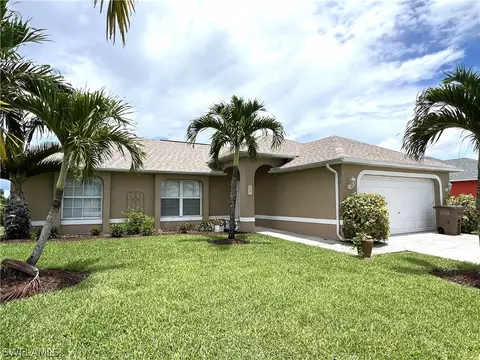 2907 NW 8th Pl, Cape Coral, FL 33993