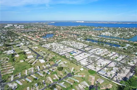 70 Birch Blvd, Fort Myers, FL 33908