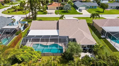 6061 Perthshire Ln, Fort Myers, FL 33908